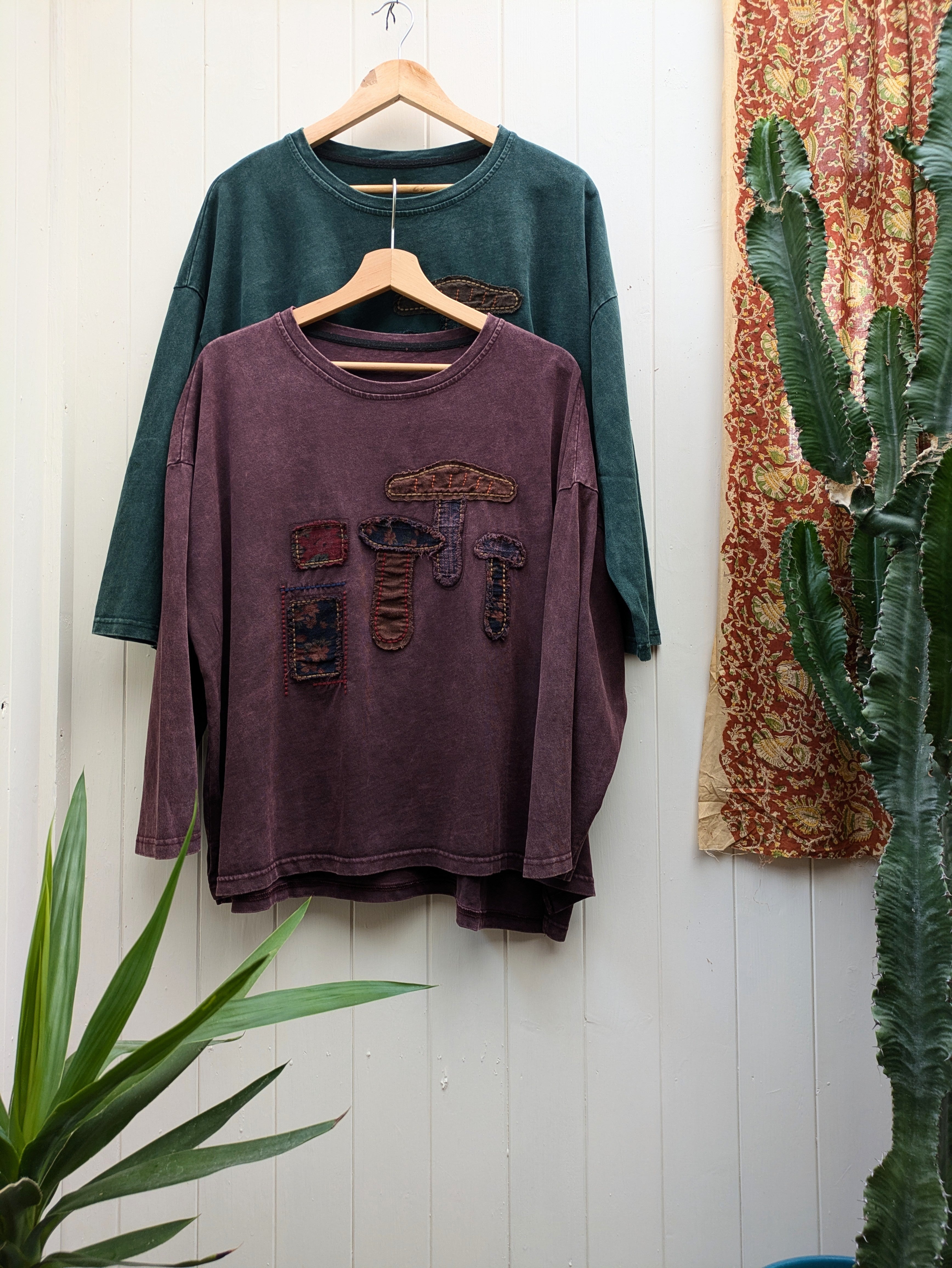 🍄 Cosmic Shroom Longsleeve - Cosmic Plum