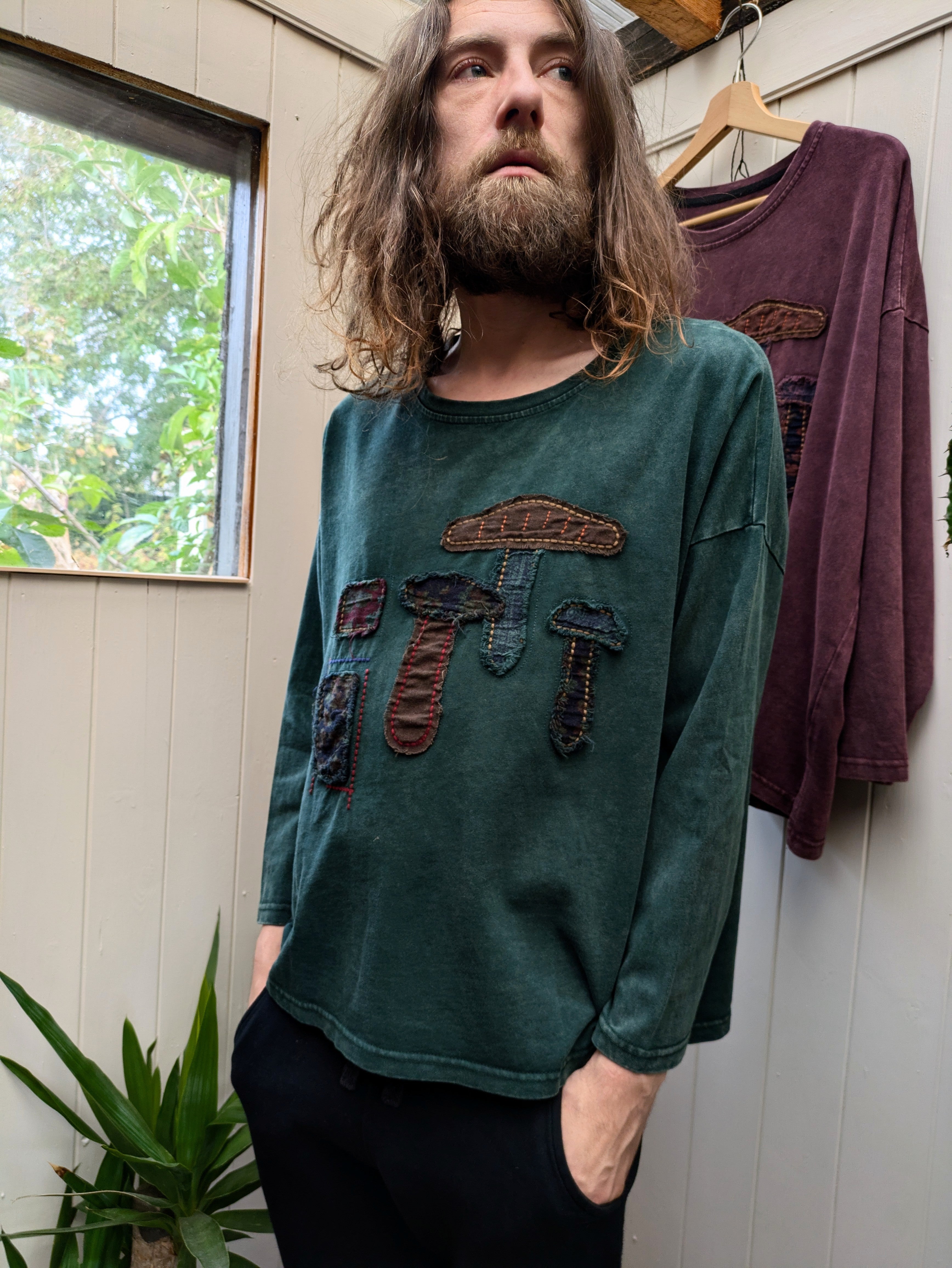 🍄 Cosmic Shroom Longsleeve - Forest Green